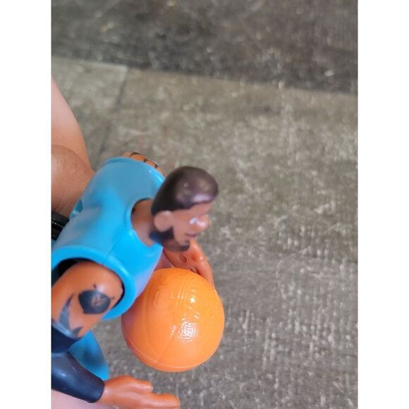McDonalds 2020 Space Jam Tune Squad LeBron James toy figure - Picture 3 of 5